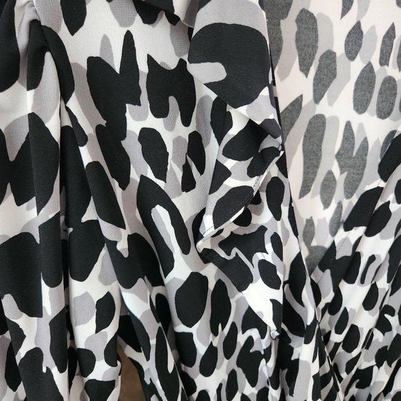 Leota Julie Leopard Print Jumpsuit, XL - Picture 6 of 9